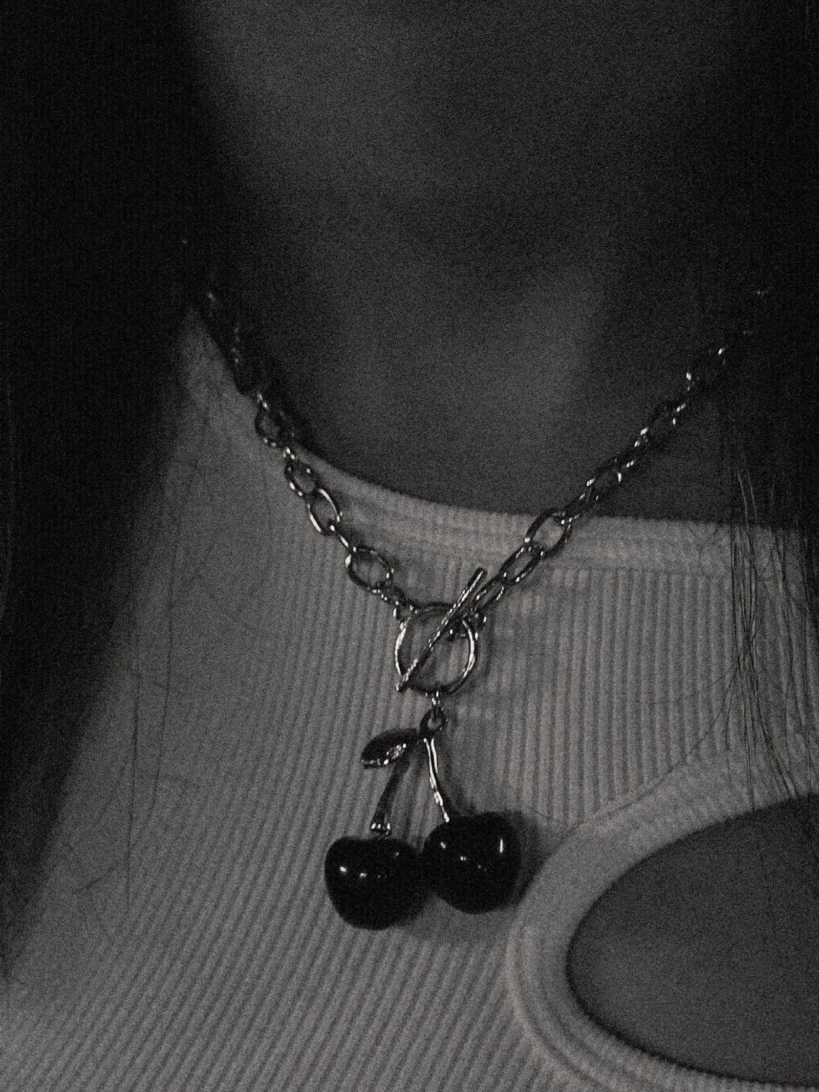 THE BLACK CHERRIES